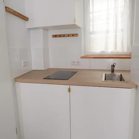 Zentral